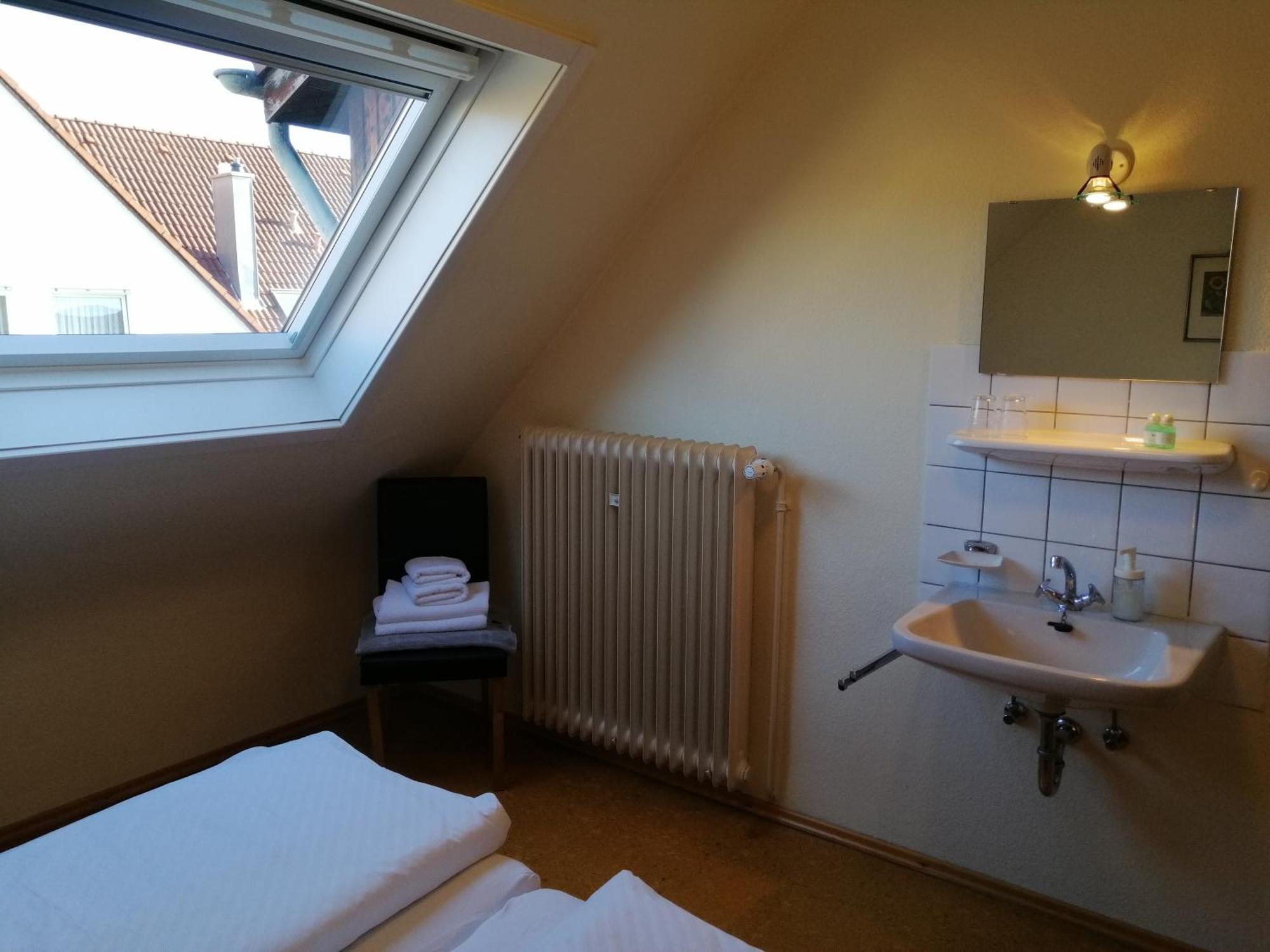 Hotel Garni Elisabeth Göppingen Habitación foto
