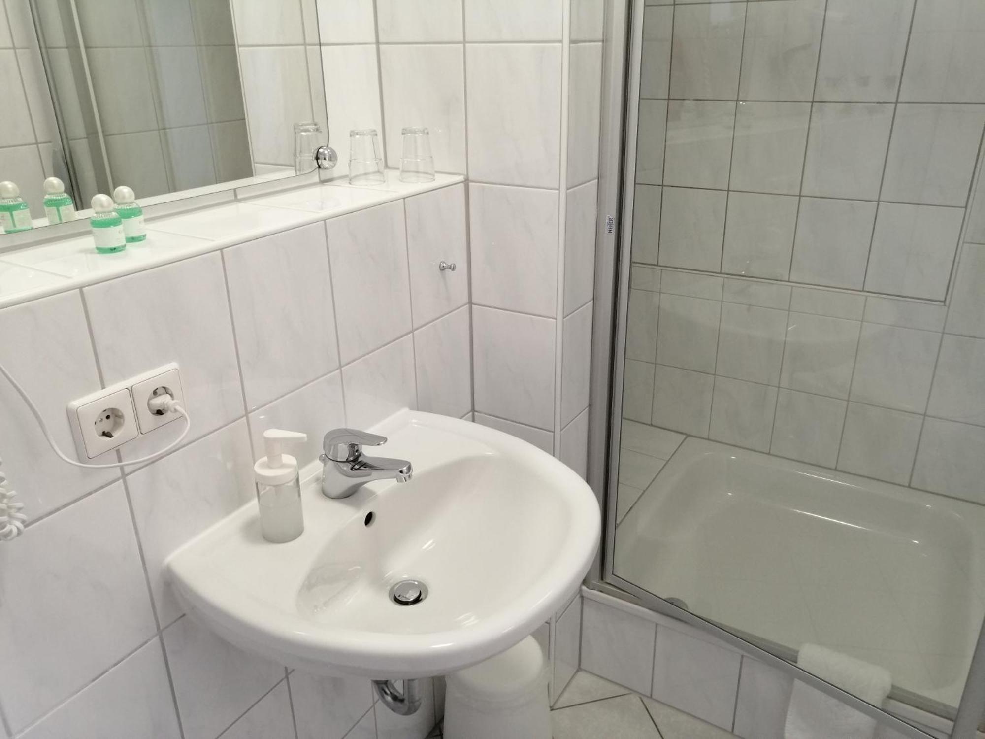 Hotel Garni Elisabeth Göppingen Habitación foto